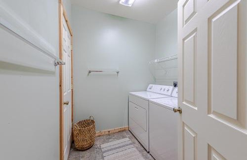Seven Devils Casa | Bear Pause Cabin 3 BR/3BA Amazing view of the Lake