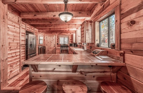 Cloudcroft Casa | Bear Paw Cabin near Lincoln National Forest 2,400 sq. ft.