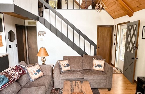 Eidelweiss Village Chalet De Esquí | Bear Paw Chalet - Mountain View