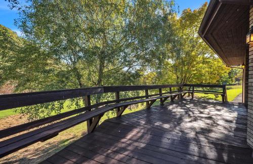 Cabins Casa | Bear Paw Cottage- 12 mins to Seneca Rocks cottage