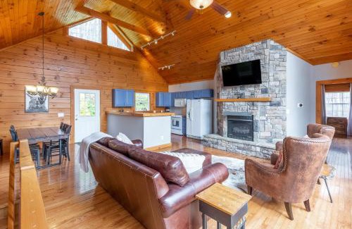 Waynesville Casa | Bear Print Mountain Lodge