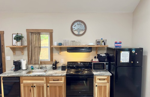 Rileyville Casa | Bear Ridge Cabin-Views & Hot tub