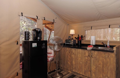 Vesuvius Alquiler De RV | BEARADISE “Glamping Paradise”