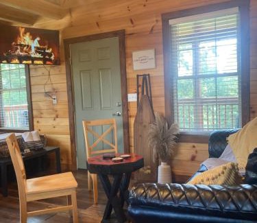 Campton Casa | Bearadise in the Red, Wifi, Hot Tub