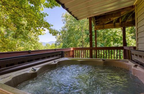 Chalet Village Casa | Bearadise - Sleeps 11 with a game room and resort amenities near Ober Gatlinburg