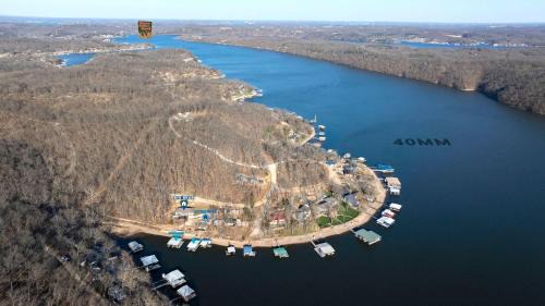 Gravois Mills Casa | Bearcat Bungalows - Two Homes One Rental - Sleeps 22