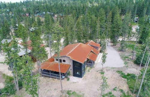 Lead Casa | Bearded Wonder - Great Views!