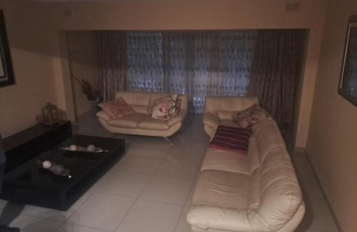 Ethekwini Cama Y Desayuno | Beare Drive