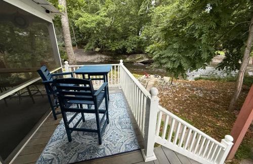 Franklin Casa | Bearfoot Bungalow