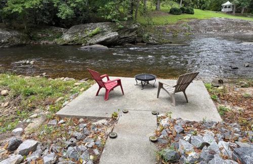 Franklin Casa | Bearfoot Bungalow