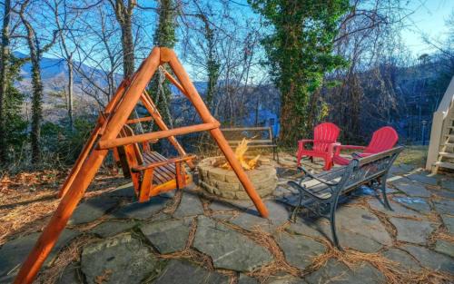 Chalet Village Villa | Bearfoot Lodge