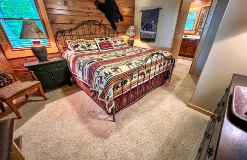Todd Casa | Bearly Behaving