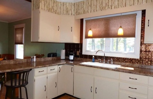Thendara Casa | Bears Den vacation home 1 minute from downtown Old Forge
