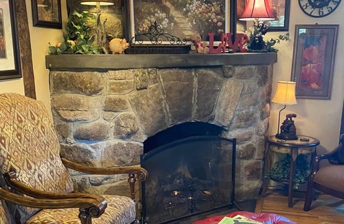 Evergreen Meadows Cama Y Desayuno | Bears Inn Mountain Retreat