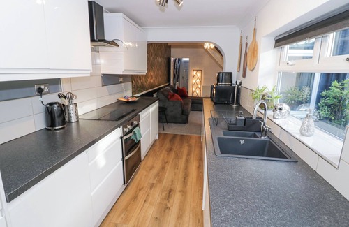 Smethwick Cabaña | Bearwood Boutique Stay