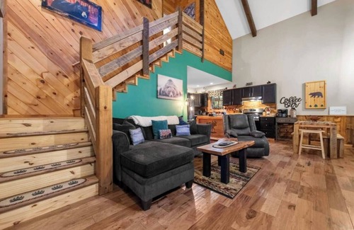 Ellijay Cabina | *Beary Cozy Cabin*Ellijay~Hot Tub~Dogs~Secluded