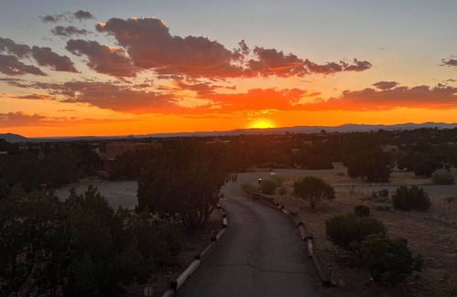 Eldorado at Santa Fe Casa | Beat the Heat! Spacious home on 2 acres. 3 bed and 3+ bathrooms. Grand piano