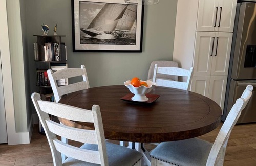 Royal Harbor Apartamento | Beatiful 2br/2bathroom apartment with a dock in Naples.
