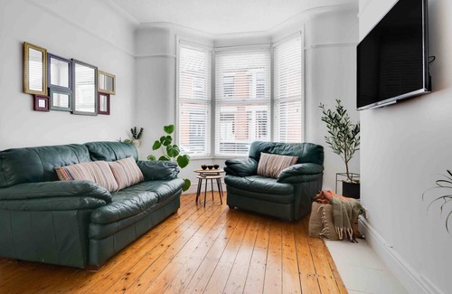 Liverpool Casa | Beatles | Penny Lane | Sefton Park | Free Parking