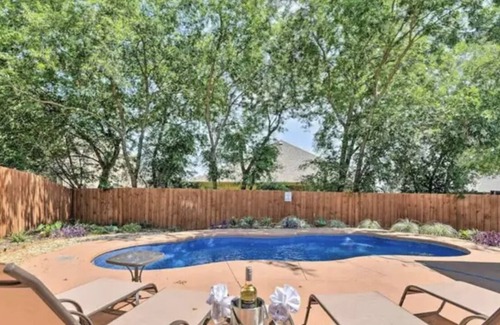 Midlothian Casa | Beatuiful 4 BR Corporate Home