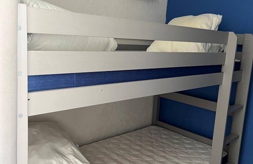 Le Couchant Apartamento | Beau 4 bed 1er ligne Vue Mer au Couchant, Air-conditioned, Parking