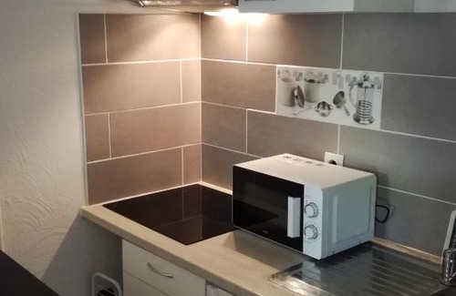 Mandelieu-La-Napoule Apartamento | Beau deux pièces avec piscine