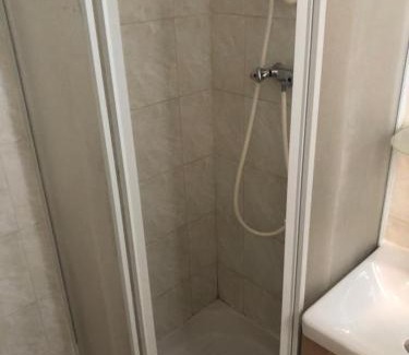 Rosny-sous-Bois Apartamento | Beau F2 Paris face gare de Rosny
