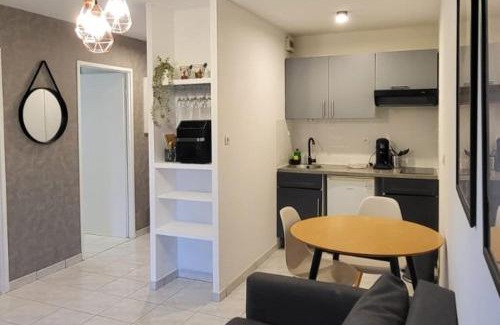 Blagnac Apartamento | Beau soleil - Résidence avec Parking et piscine - Proche airport