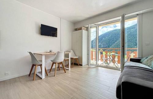 Saint-Etienne-de-Tinee Apartamento | Beau studio 5 places à Auron - plein coeur station