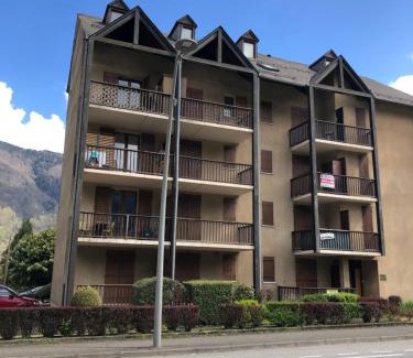 Bagneres-de-Luchon Apartamento | Beau studio plus, tout confort, classé 3 étoiles par le comité départemental du tourisme de la Haute Garonne