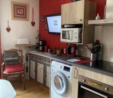 Bagneres-de-Luchon Apartamento | Beau studio plus, tout confort, classé 3 étoiles par le comité départemental du tourisme de la Haute Garonne