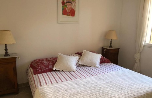 Carqueiranne Apartamento | *** Beau T2 de 50 m2, grande terrasse vue mer, à 500m de la plage