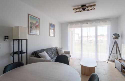Mimizan Apartamento | Beau T2 Neuf avec Jardinet, Parking et WIFI à Mimizan - FR-1-50-153