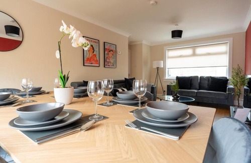 Grangemouth Casa | Beauly Court Suites