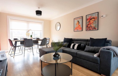 Grangemouth Casa | Beauly Court Suites