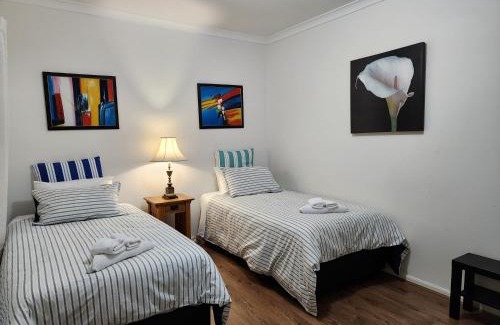 Berwick Cama Y Desayuno | Beaumont Waters Unit,2 bedrooms,3 beds