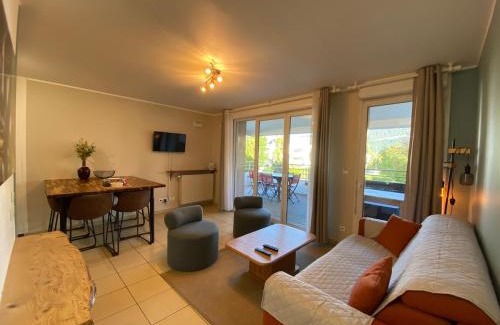 Seynod Apartamento | Beauregard- Charmant 2 chambres, terrasse & garage