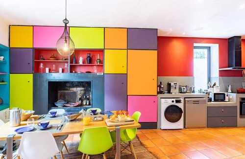 Jonquieres-Saint-Vincent Casa | Casa de vacaciones privada con WIFI, piscina privada, TV, terraza, mascotas permitida, aparcamiento