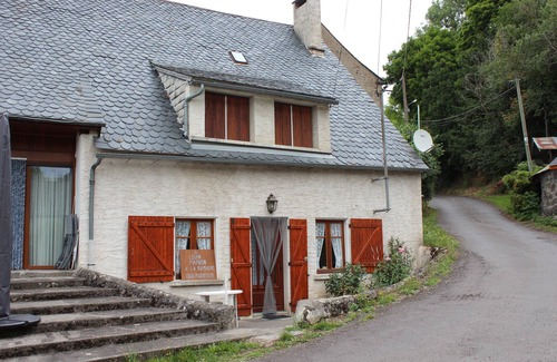 Saint-Bonnet-pres-Orcival Casa | Hermosa casa para 4 personas en alquiler en saint Bonnet Pres Orcival