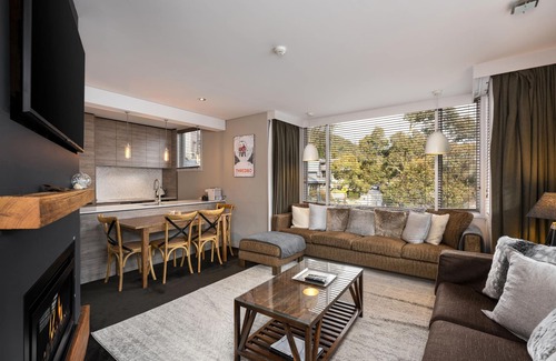 Thredbo Apartamento | Beautiful one bedroom apartment in Thredbo with secure undercover parking
