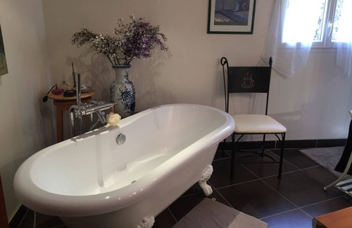 Saint-Clement-de-Riviere Casa | Hermosa villa de 200 m2, pie completo con piscina, sin vecinos cerca de Montpellier