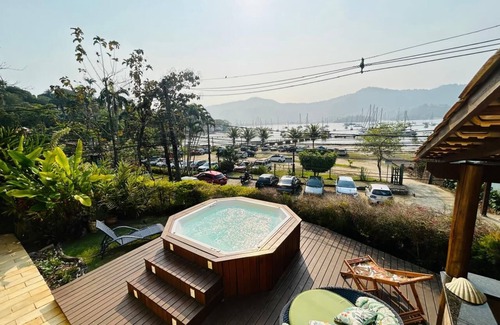 Marinas Casa | BEAUTIFUL HOUSE IN ANGRA WITH SEA VIEW