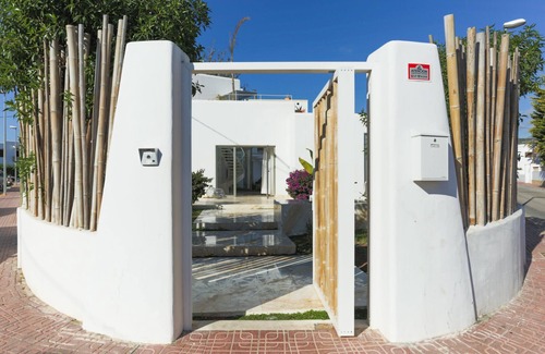 Sant Jordi de Ses Salines Casa | HERMOSA VILLA EN EL CORAZON DE PLAYA DEN BOSSA