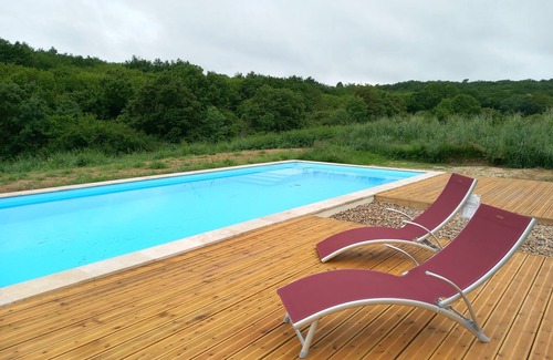 Saint-Colomb-de-Lauzun Casa | Beautiful detached house with PRIVATE salt water 10m x 4.2m SWIMMING POOL