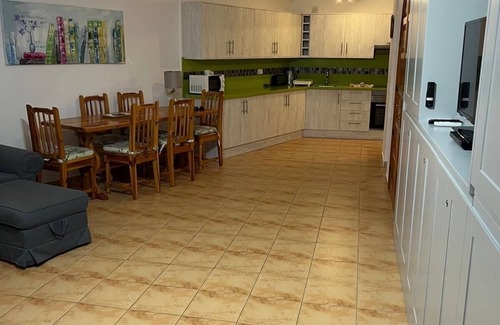 El Madronal Apartamento | Beautiful large 2 bed apartment close to beach and all amenities