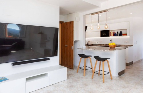 Santa Cristina de Aro Casa | Casa de vacaciones privada con piscina privada, WIFI, A/C, patio, vista panorámica, aparcamiento