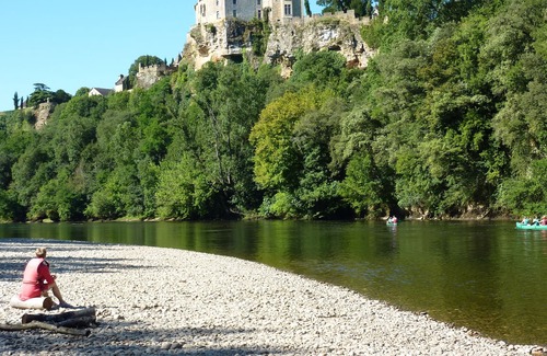Castelnaud-la-Chapelle Apartamento | piso luminoso hermosa con terraza, bajo el castillo y con vistas al valle