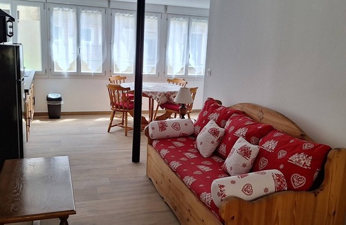 Sainte-Marie-aux-Mines Apartamento | Beautiful 40 m2 ground floor with all amenities
