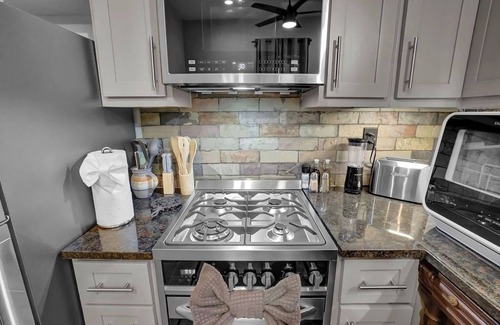 East Side Apartamento | Beautiful 1 Bdrm Apt in Prime ATL Location!