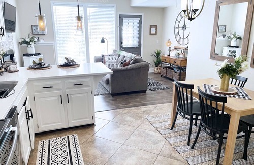 Olathe Casa | Hermosa suite privada renovada de 1 habitación de 2018, como un patio trasero de Creekside Resort